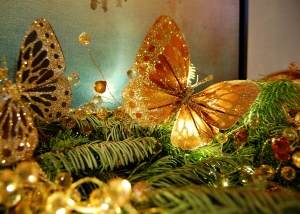 Butterfly_ChristmasDecor_DesignerJewelry_KendraScott